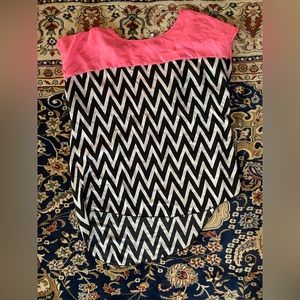 Casual pink, black and white polyester top